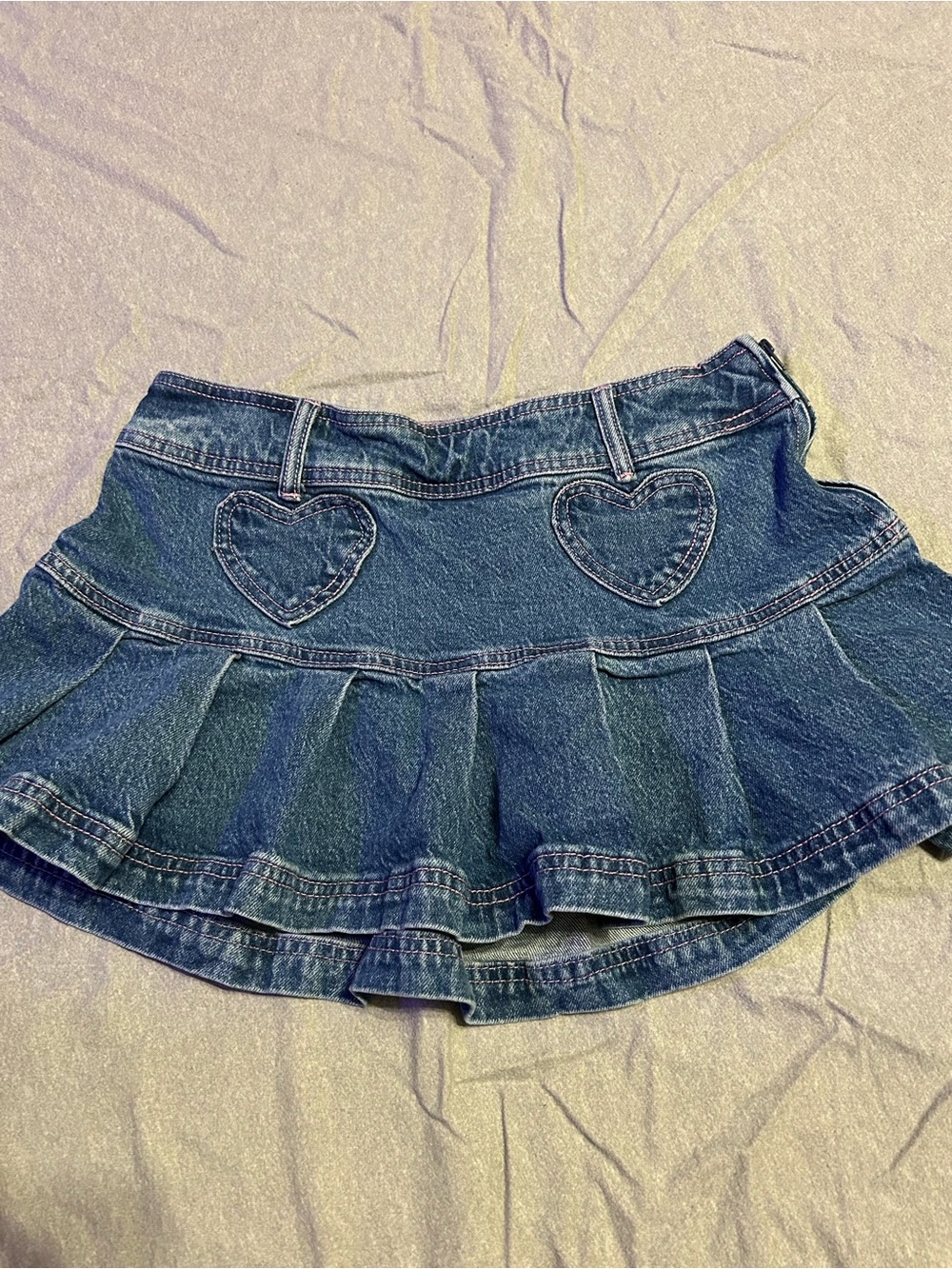 Sweet Society Hot Topic Y2K Pleated Denim Micro Mini Skirt with Heart Patches - Picture 4 of 7